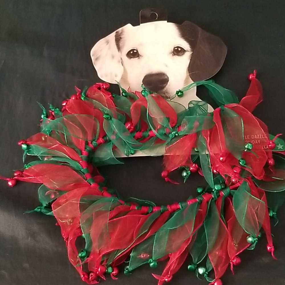 Razzle Dazzle  Holiday  Scrunchy Collar
